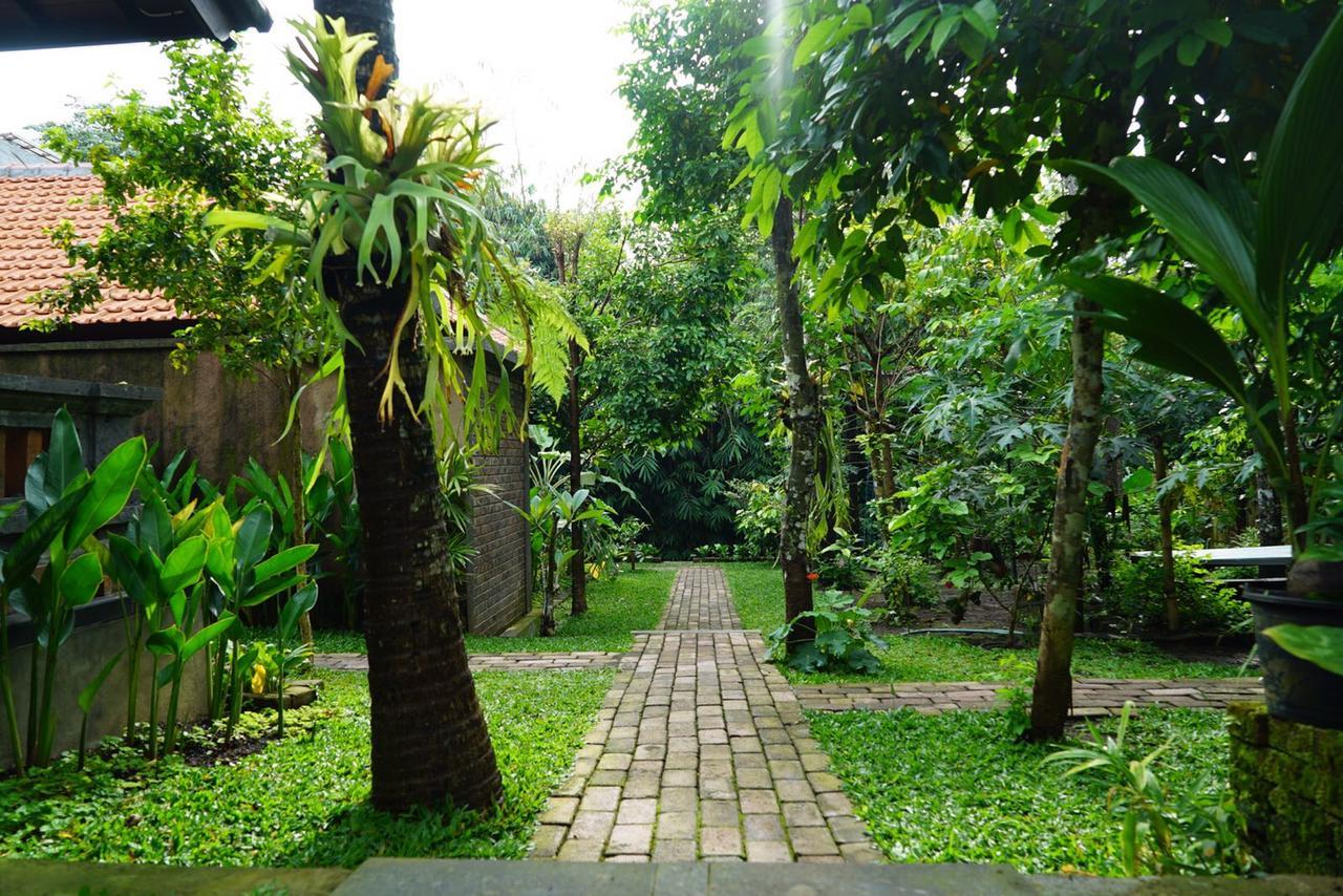 Ary House Ubud エクステリア 写真